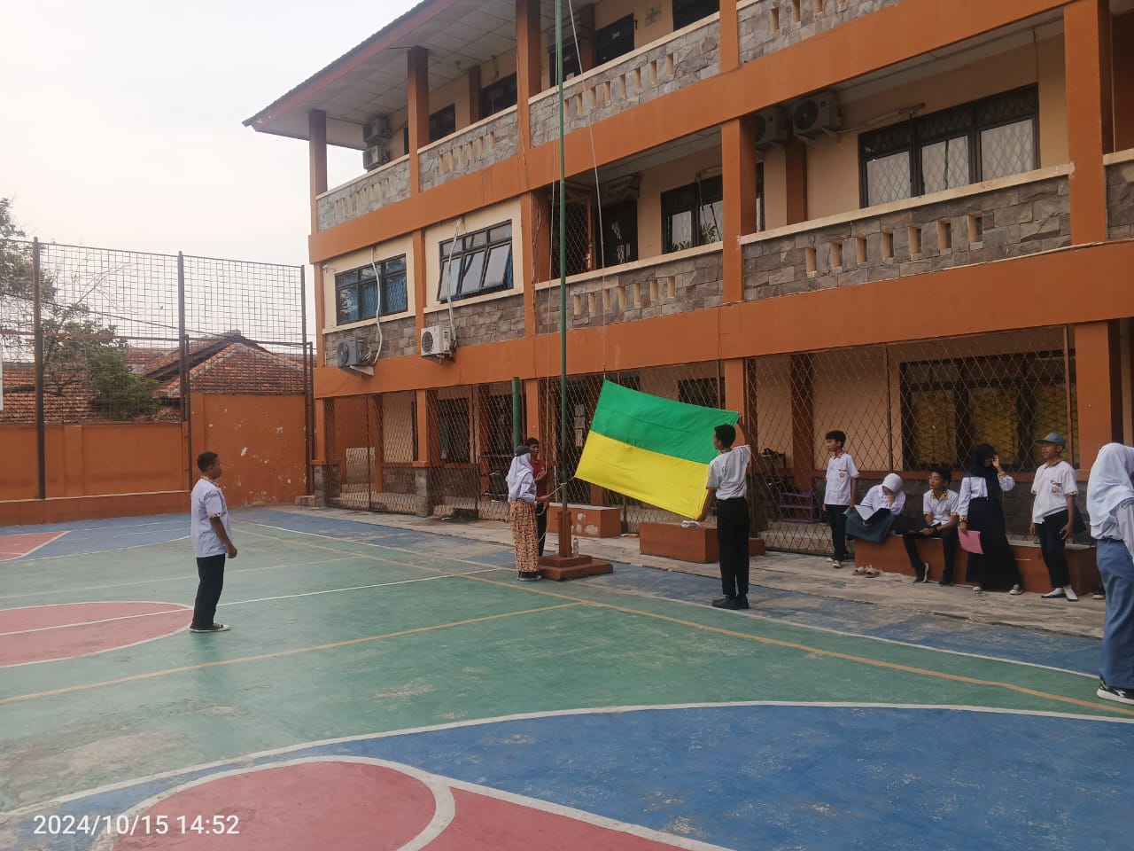 Latihan Upacara Hari Guru 2024